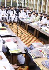 Darse Nizami Students